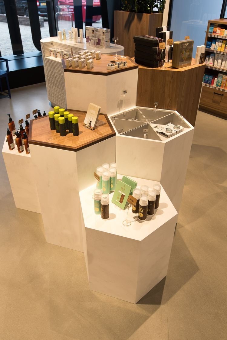Producción de exhibidor comercial Trazo 3D